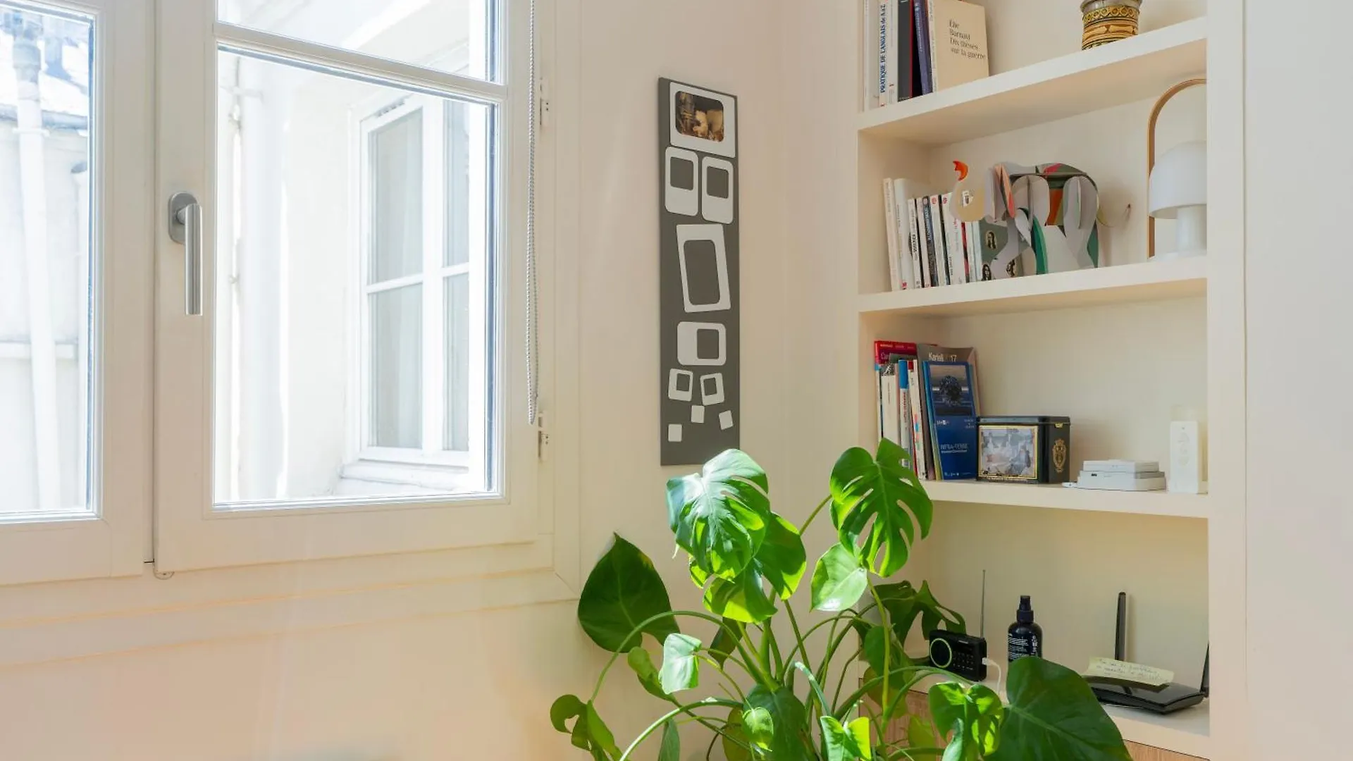 Appartement Chic Monceau Retreat Parijs